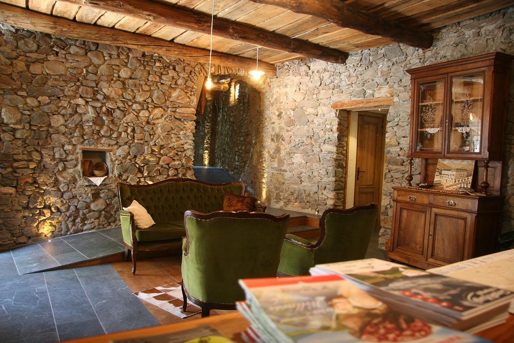 Ostello Del Castello Tirano Ngoại thất bức ảnh