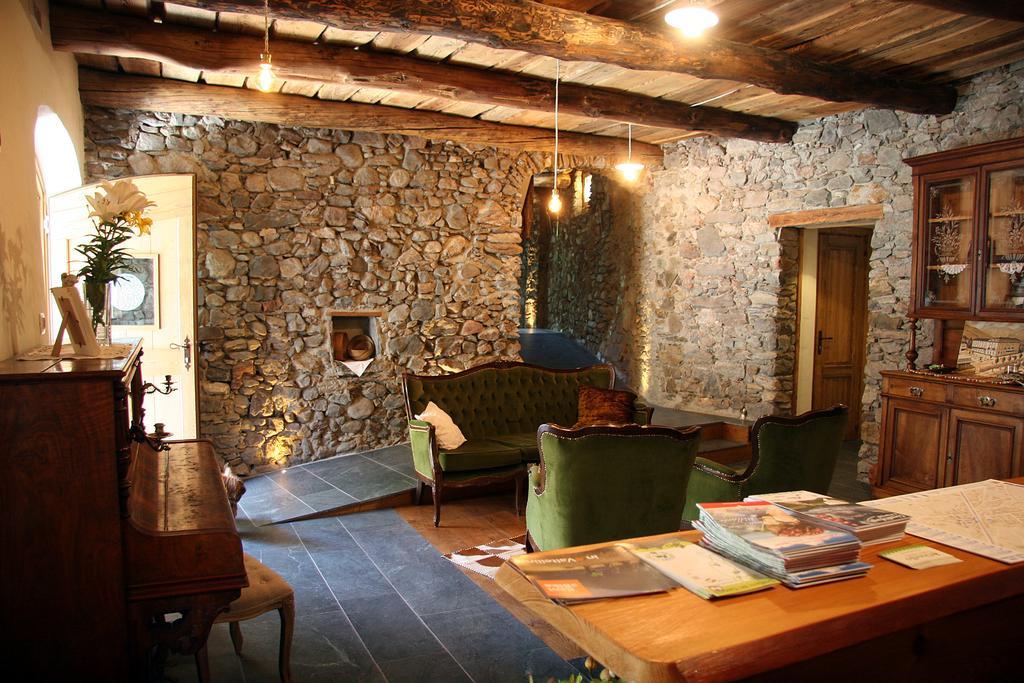 Ostello Del Castello Tirano Ngoại thất bức ảnh