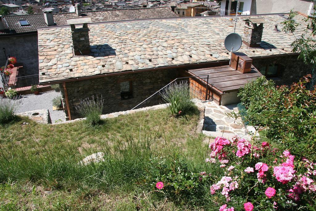 Ostello Del Castello Tirano Ngoại thất bức ảnh