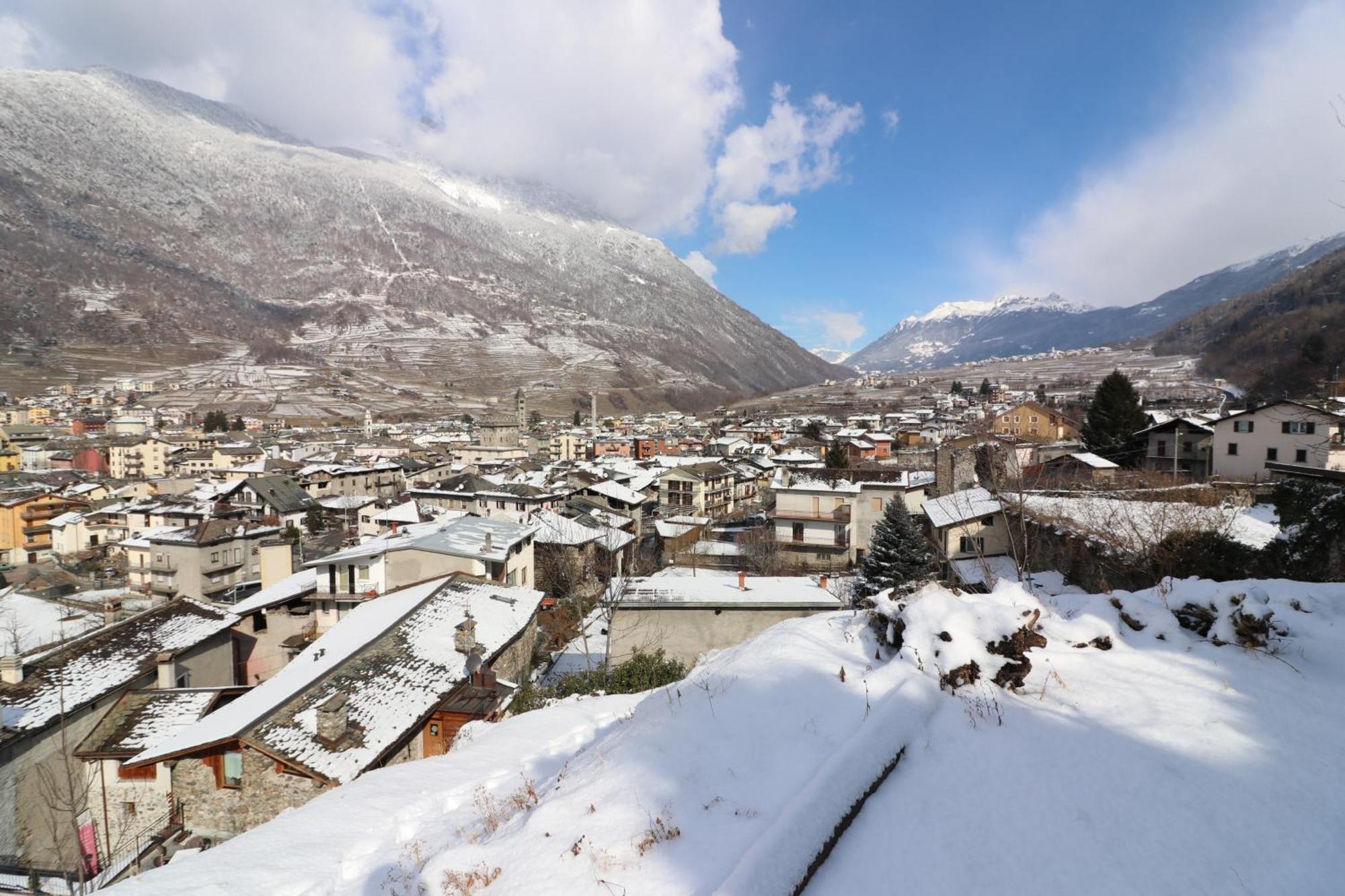 Ostello Del Castello Tirano Ngoại thất bức ảnh