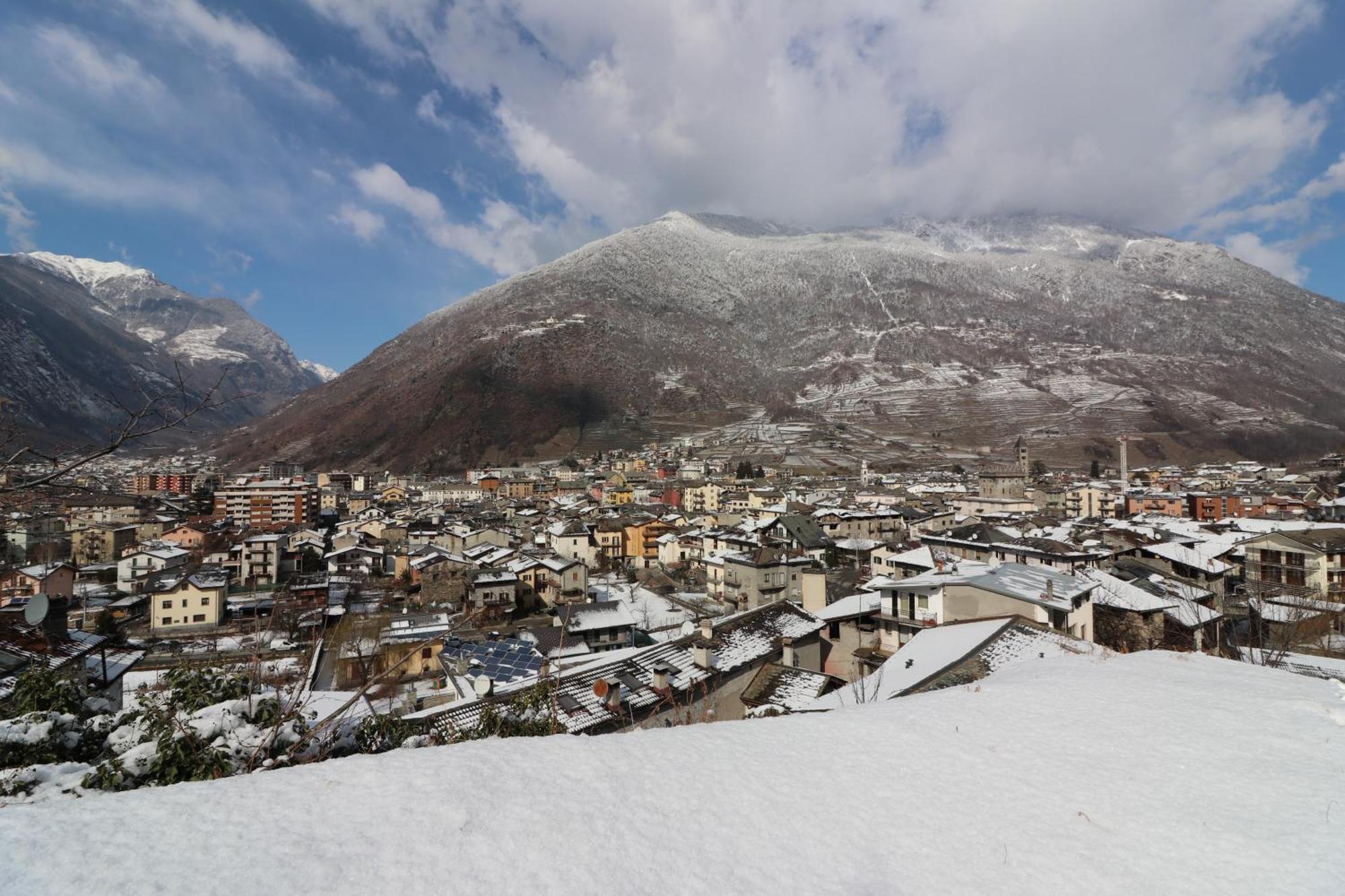 Ostello Del Castello Tirano Ngoại thất bức ảnh