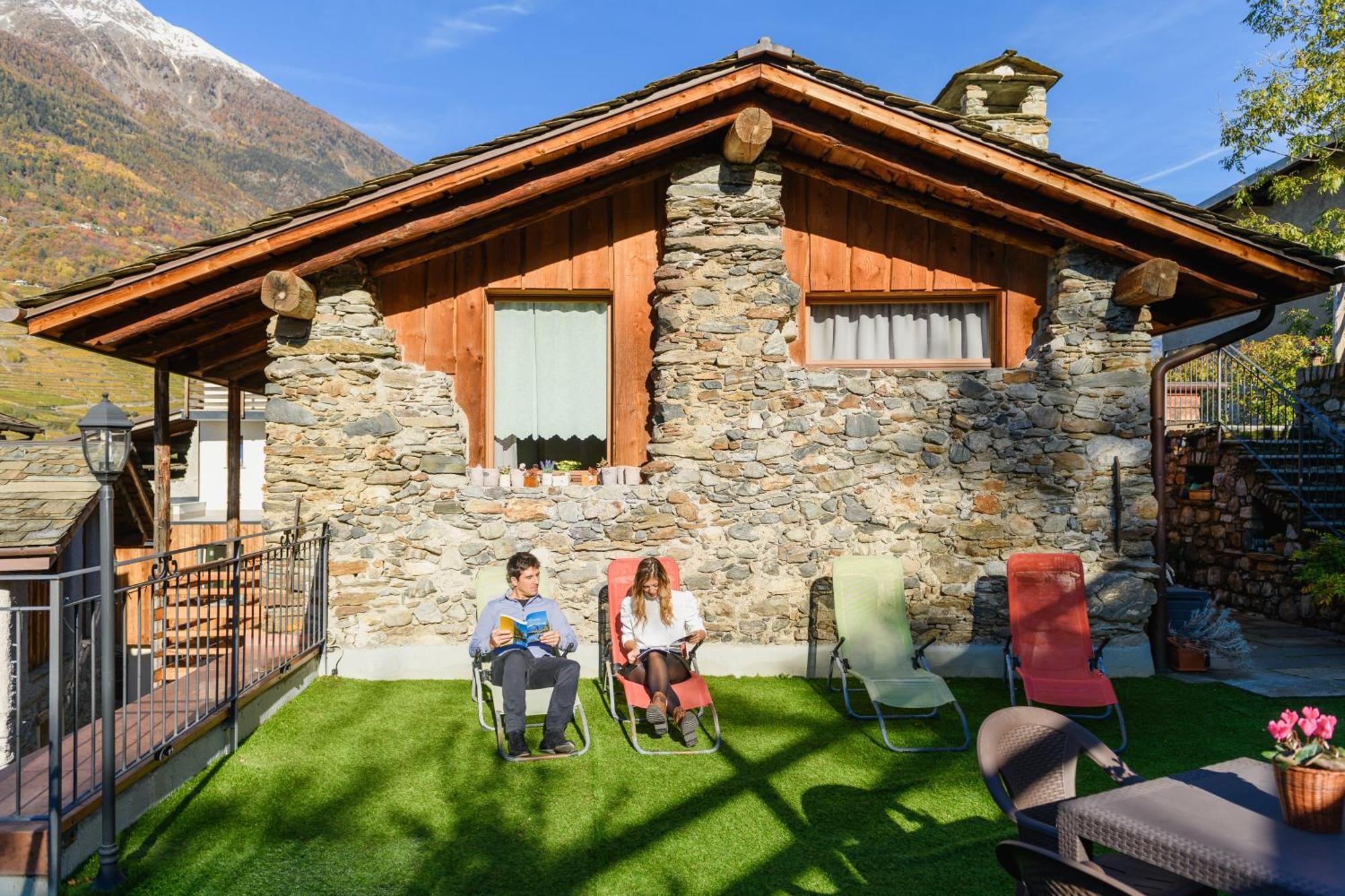 Ostello Del Castello Tirano Ngoại thất bức ảnh