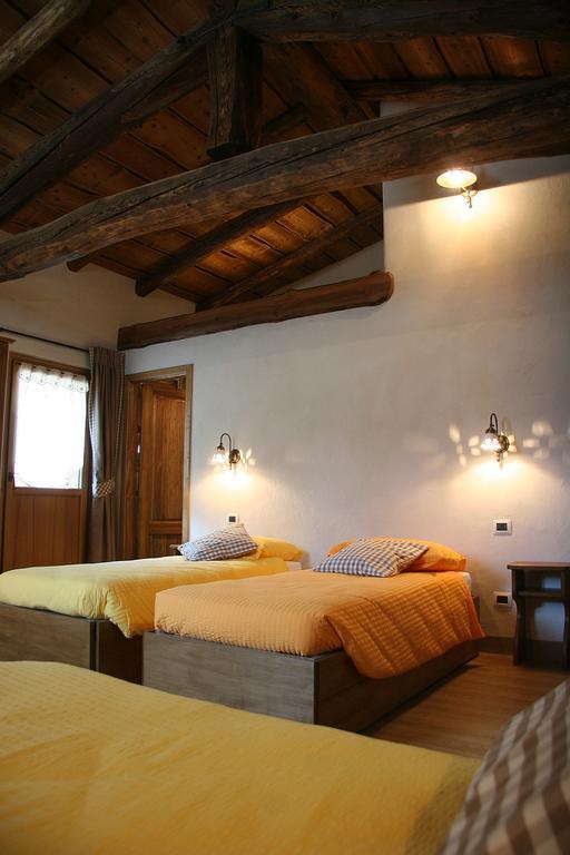 Ostello Del Castello Tirano Ngoại thất bức ảnh