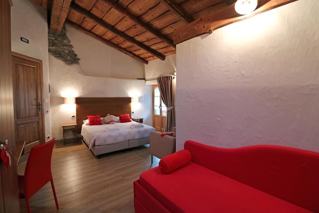 Ostello Del Castello Tirano Ngoại thất bức ảnh