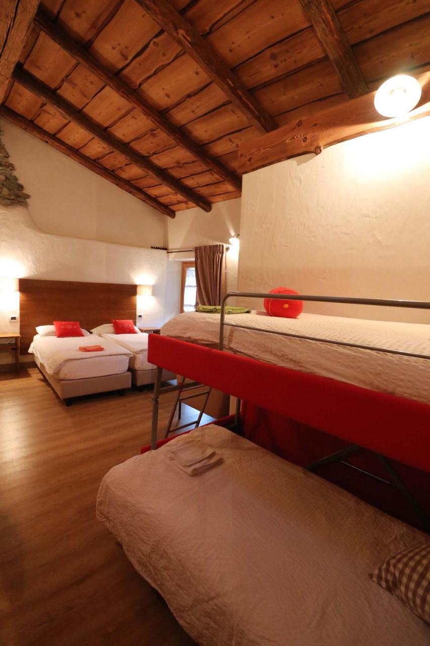 Ostello Del Castello Tirano Ngoại thất bức ảnh